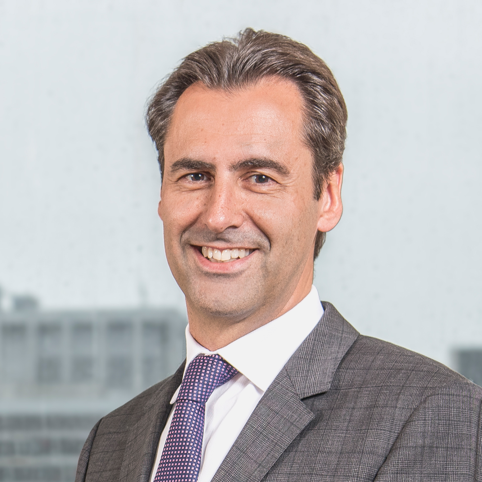 Headshot of Ilya Bonic