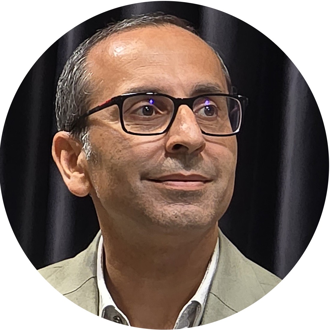 circle headshot of Rajeev Hassamal