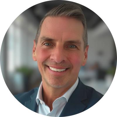 circle headshot for Bob Tricarico