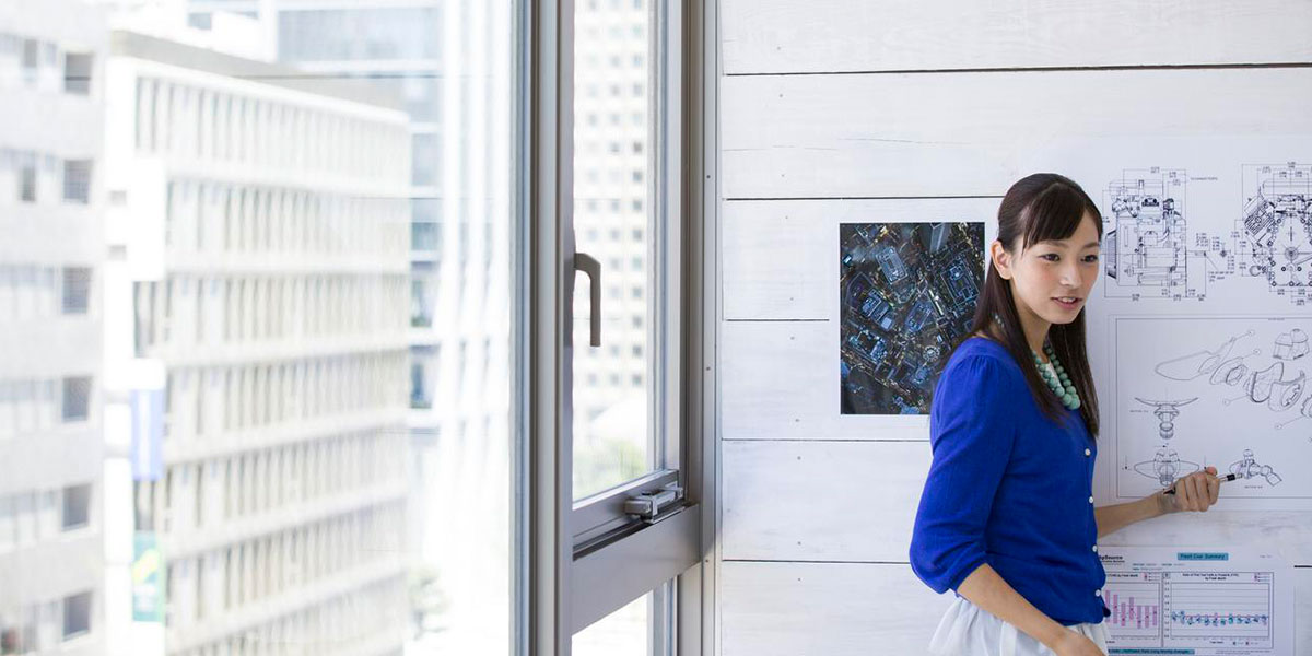 Singapore: Guidance issued on implementing variable pay cuts