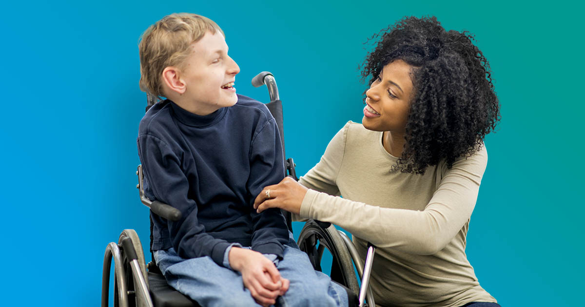 femme avec un garçon handicapé